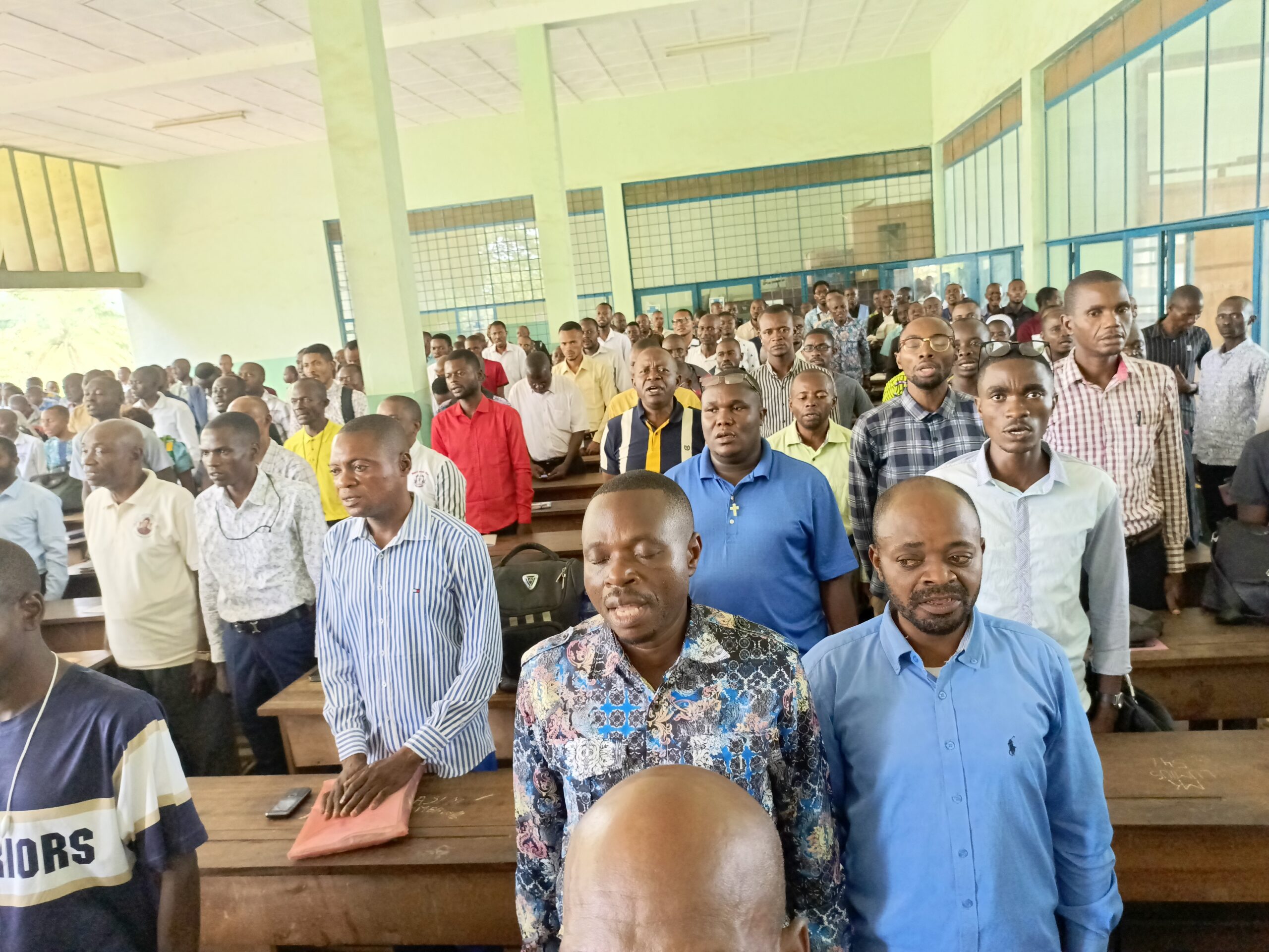 Kisangani : les chefs d’établissement de Tshopo 1 en séance technique autour des épreuves certificatives et du serment du citoyen.